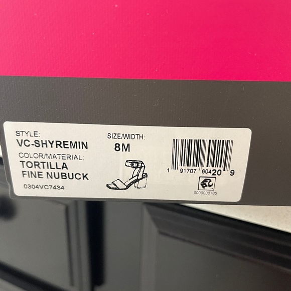 Vince Camuto - NEW in box - size 8 - NWT - Picture 5 of 11